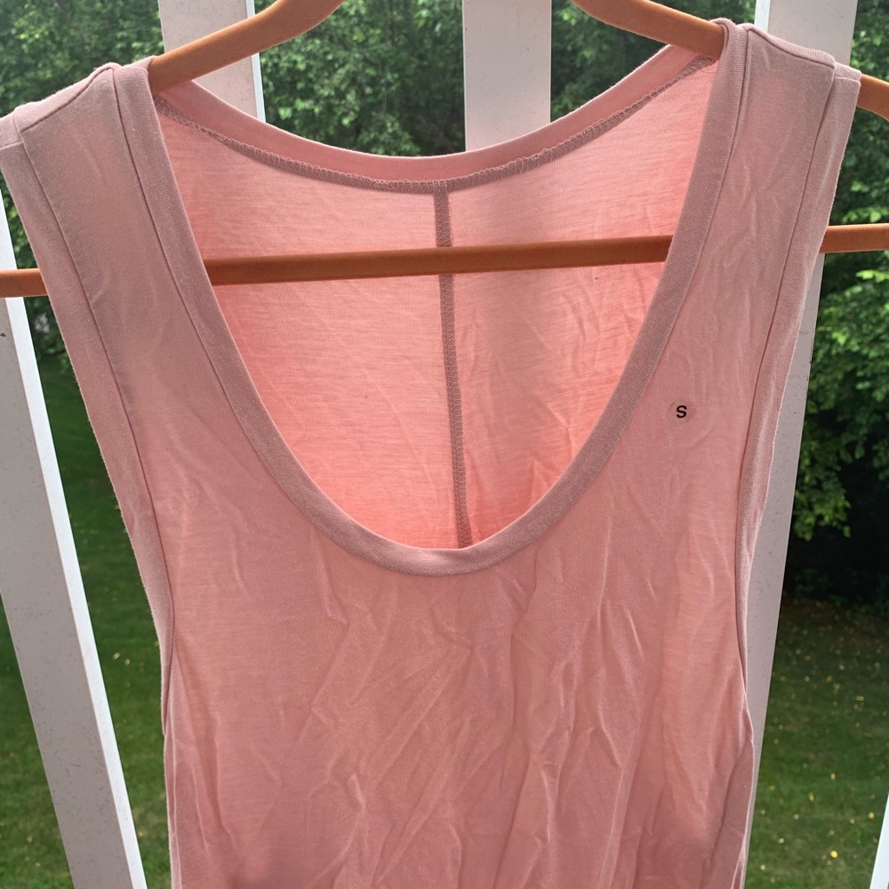 Pink Tanktop - Picture 6 of 7